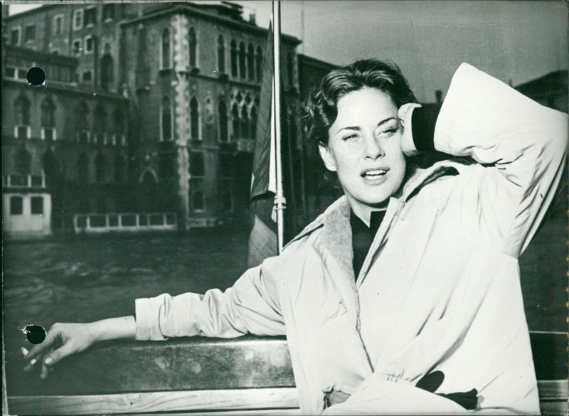 Actress Alida Valli leaving the court building in Venice - Vintage Photograph