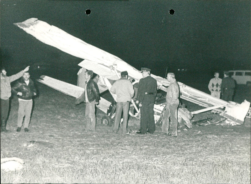 A Cessna helicopter crashed in Hoevenen - Vintage Photograph