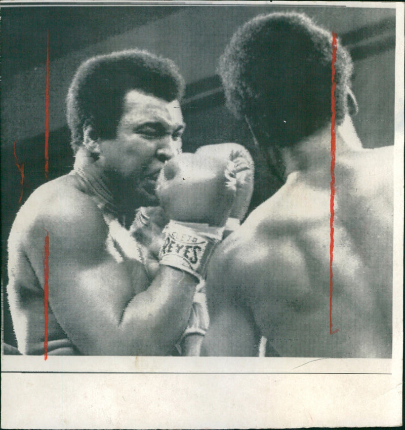 Muhammad Ali Vs. Leon Spinks - Vintage Photograph