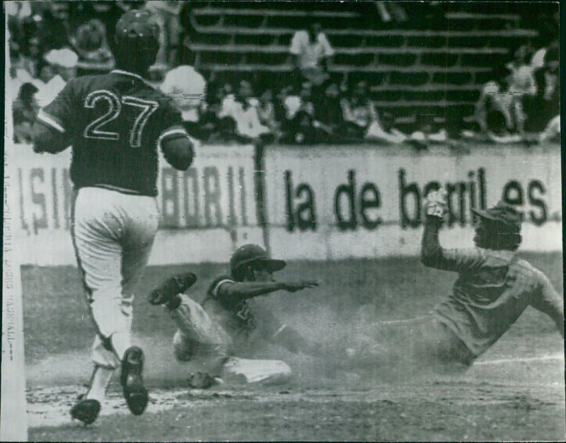 1975 Panamerican Games Mexico- baseball - Vintage Photograph