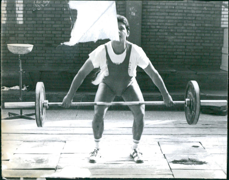 Weight lifter - Vintage Photograph