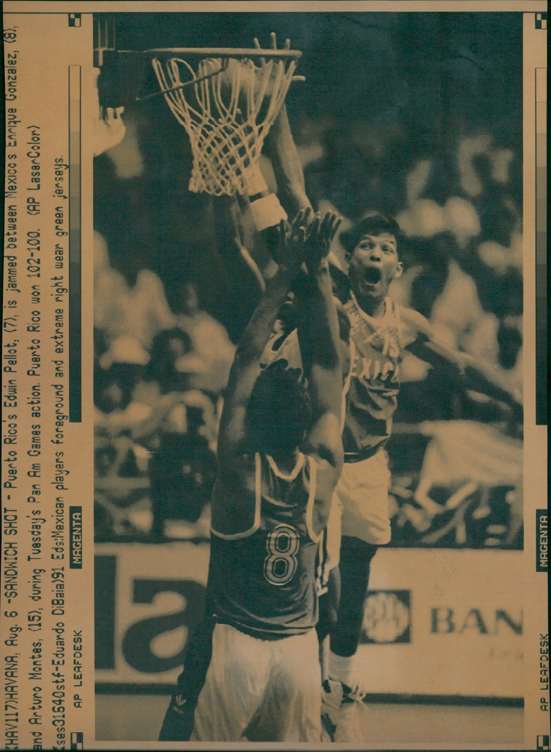 Panamerican Games In Cuba: Basketball Puerto Rico- Mexico - Vintage Photograph