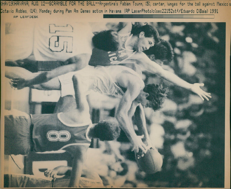 Panamerican Games In Cuba: Basketball: Argentina- Mexico - Vintage Photograph