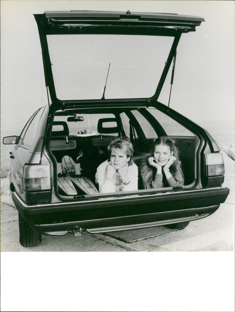1983 Audi 100 Avant - Vintage Photograph