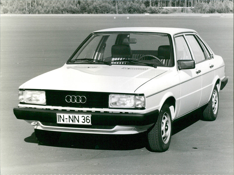 1982 Audi 80 C - Vintage Photograph