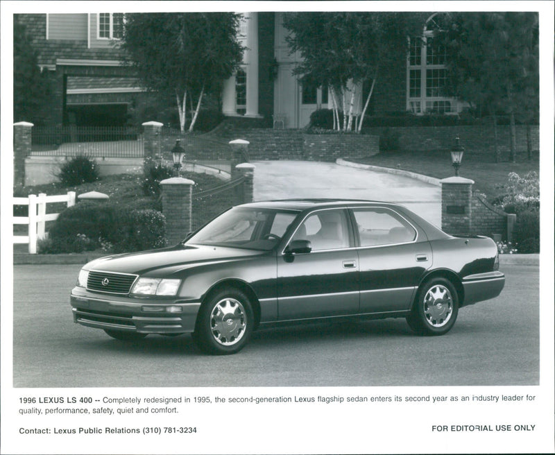 1996 Lexus LS 400 - Vintage Photograph