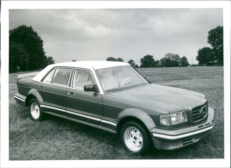 1983  Mercedes-Benz W126 - Vintage Photograph