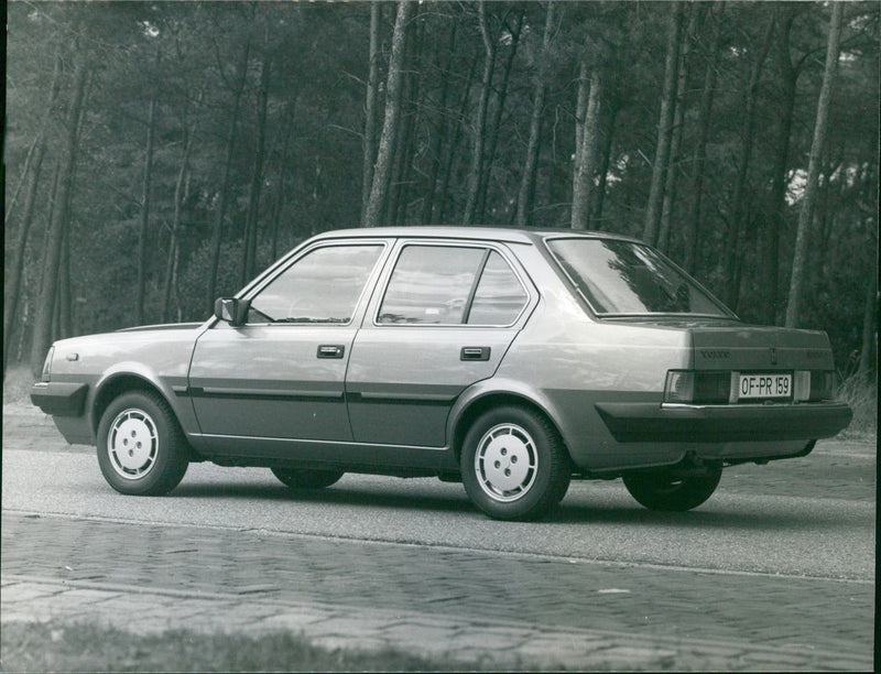 Volvo GLE - Vintage Photograph