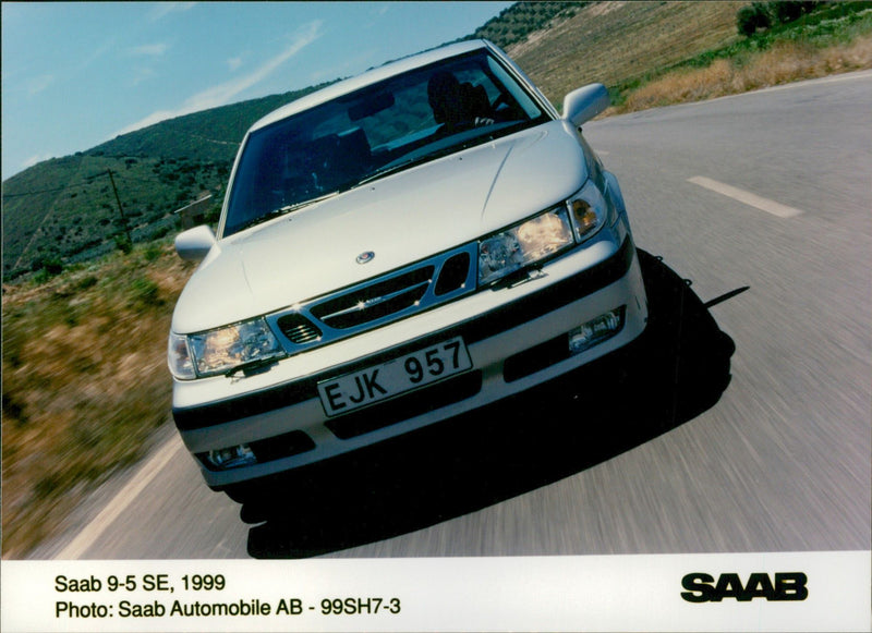 1999 Saab 9-5 SE - Vintage Photograph