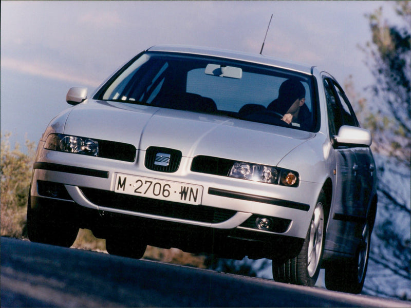 1999 Seat Alhambra - Vintage Photograph