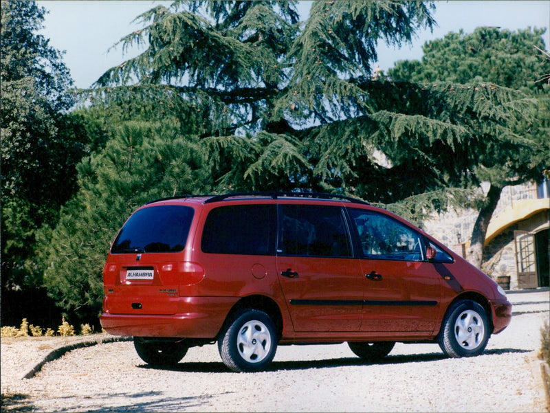 1999 Seat Alhambra - Vintage Photograph