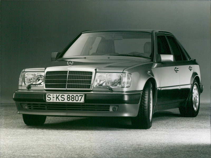 Mercedes Benz 500 E - Vintage Photograph