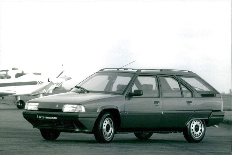 1989 Citroen BX TZD Turbo Evasion - Vintage Photograph