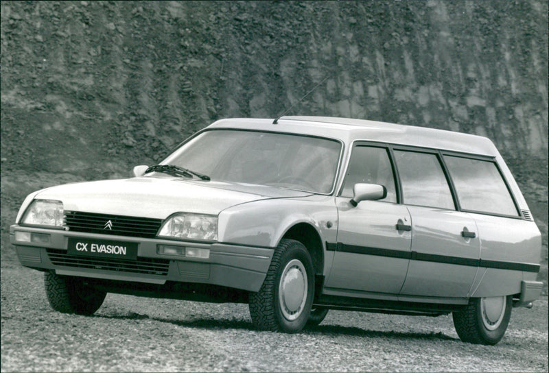 1989 Citroen CX Evasion - Vintage Photograph