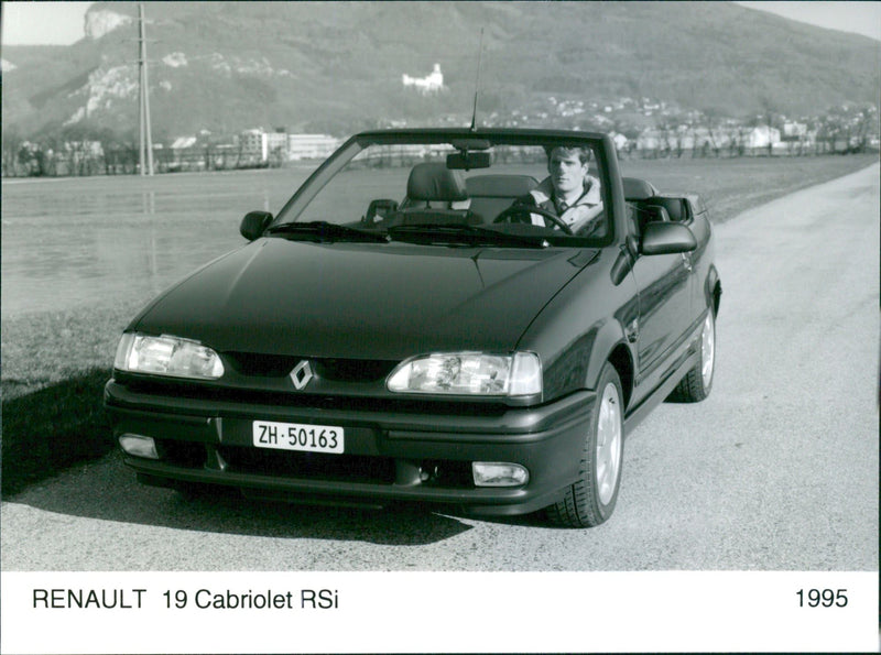 1995 Renault 19 Cabriolet RSi - Vintage Photograph