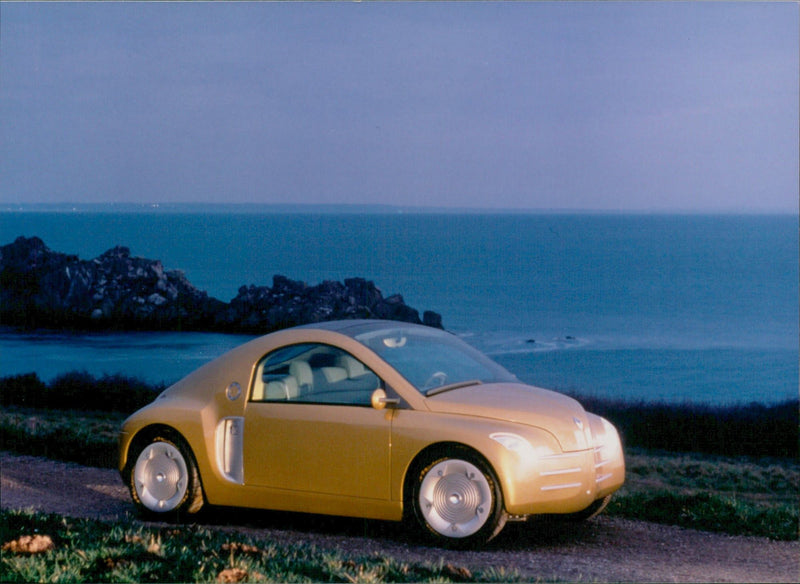 Renault - Vintage Photograph