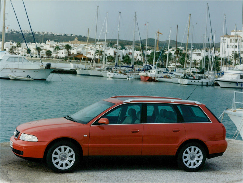 Audi A4 Avant 1999 - Vintage Photograph