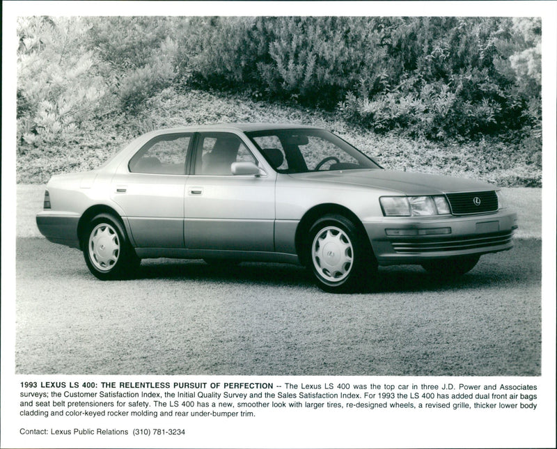 1993 Lexus LS 400 - Vintage Photograph