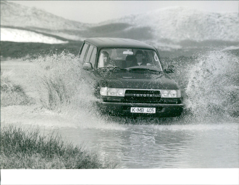 Toyota HDJ 80 1990 - Vintage Photograph