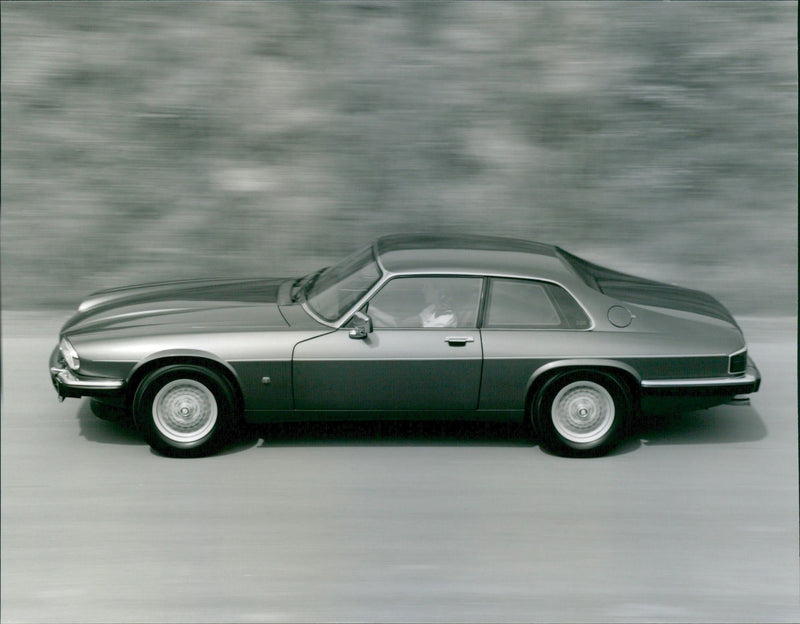 Jaguar XJS - Vintage Photograph