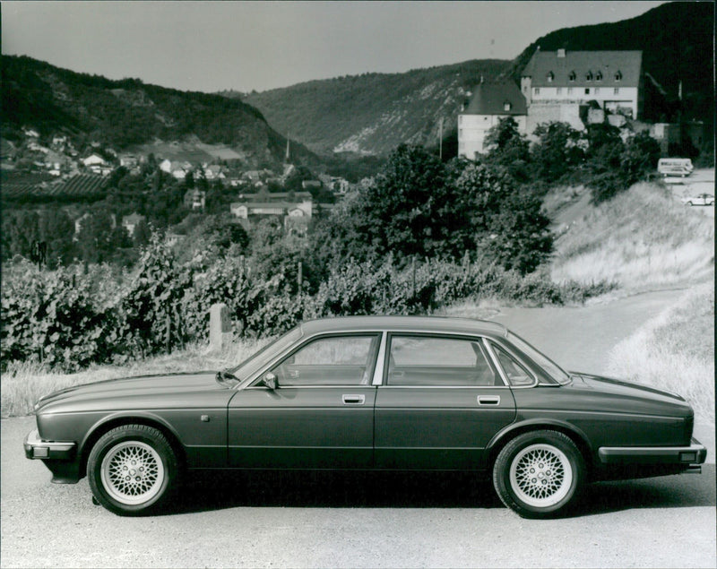Jaguar XJ6 - Vintage Photograph