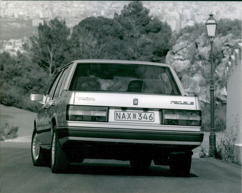 1990 Volvo Series 760 - Vintage Photograph