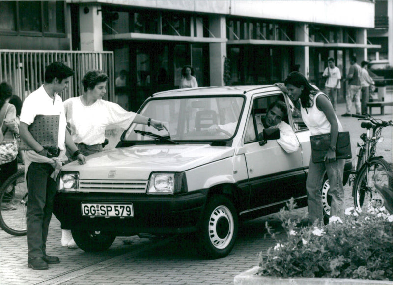 SEAT - Vintage Photograph