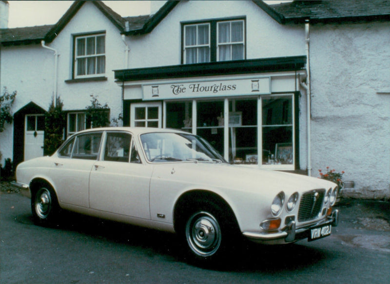 1968-1973 Jaguar XJ, Series I - Vintage Photograph