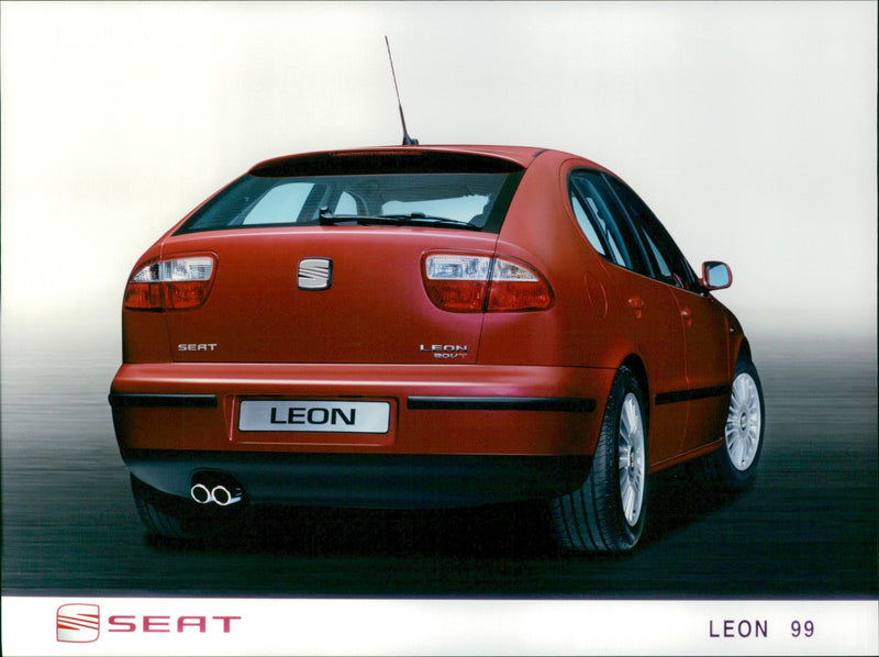 1999 Seat Leon - Vintage Photograph