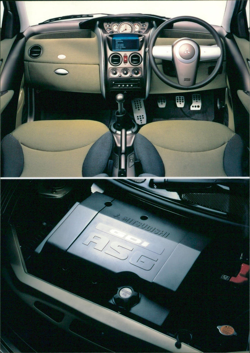 1999 Mitsubishi SUW Compact - Vintage Photograph