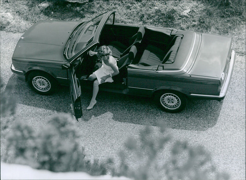 BMW 325i Convertible - Vintage Photograph