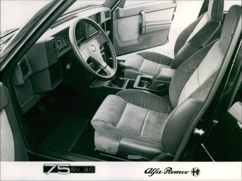 1987 Alfa Romeo 75 - Vintage Photograph