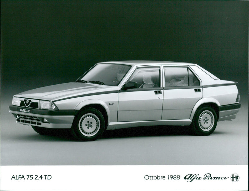 1988 Alfa Romeo 75 2.4 TD - Vintage Photograph