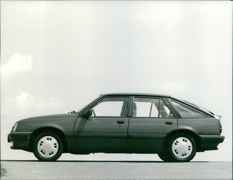 1987 Opel Ascona GT - Vintage Photograph