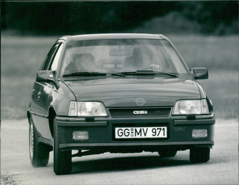 1989 Opel Kadett GSi 16V - Vintage Photograph