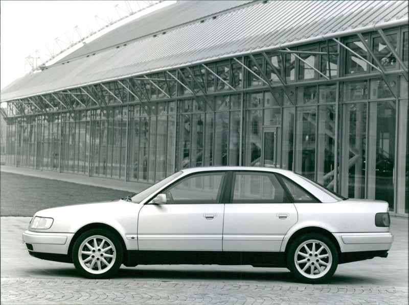 Audi S4 4.2 - Vintage Photograph