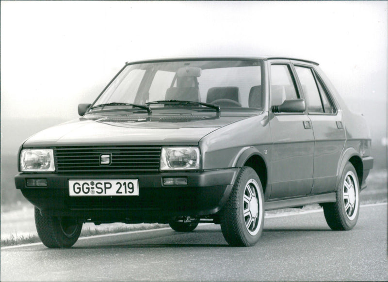 1990 Seat Malaga - Vintage Photograph