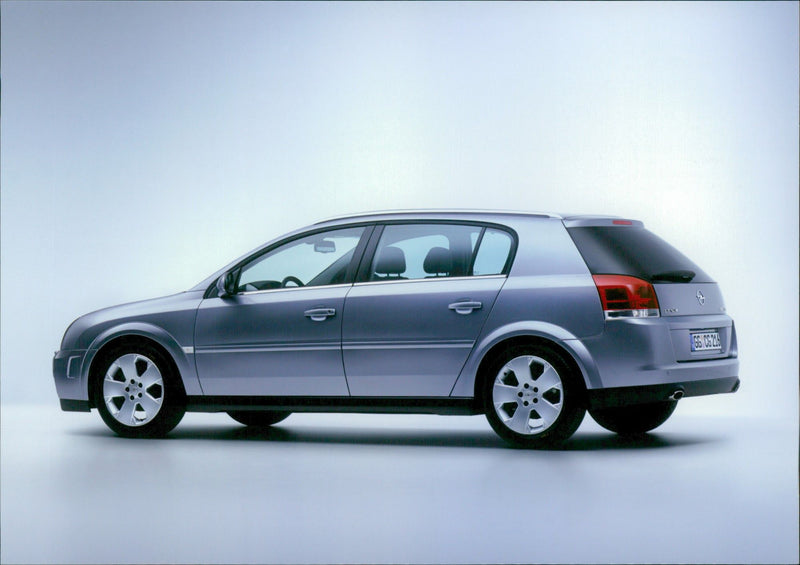 2002 Opel Signum - Vintage Photograph