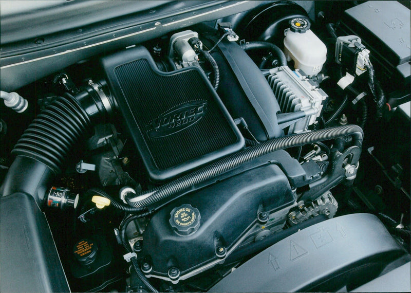 2001 Chevrolet TrailBlazer Engine - Vintage Photograph
