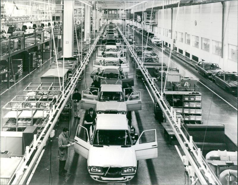 Daimler-Benz AG in the Sindelfingen plant - Vintage Photograph