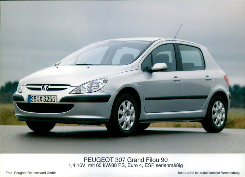 Peugeot 307 Grand Filou 90 - Vintage Photograph