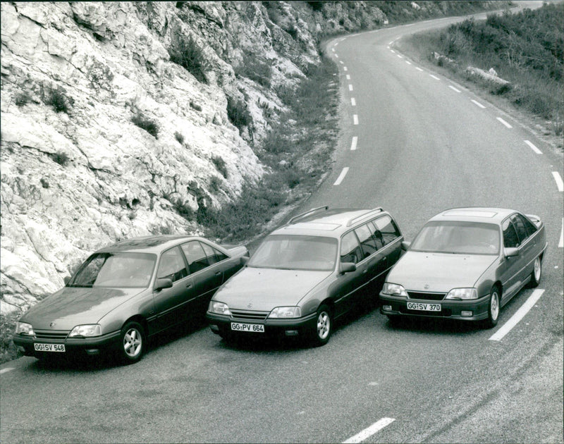 1982 Opel Omega - Vintage Photograph
