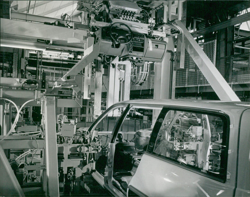 1982 Opel Omega - Vintage Photograph