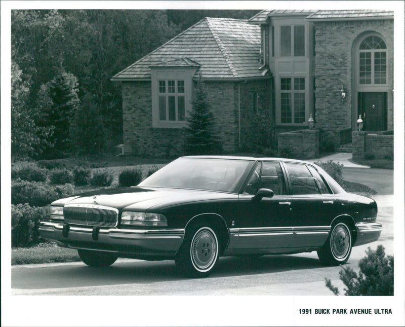 1991 Buick Part Avenue Ultra - Vintage Photograph