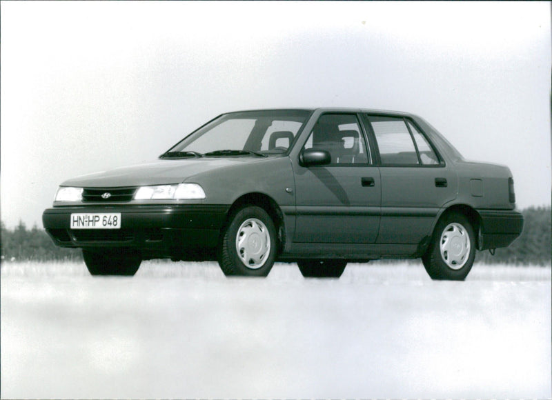 1994 Hyundai Pony 1.5 - Vintage Photograph