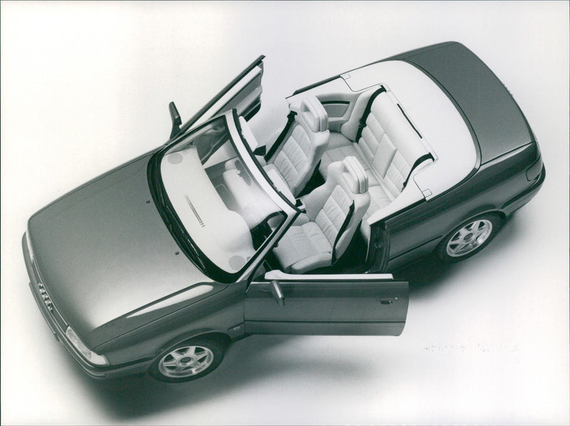 1990 Audi Cabrio-Studie - Vintage Photograph