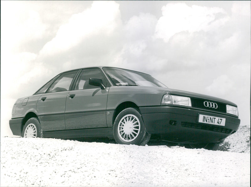 Audi 80 Young Edition - Vintage Photograph