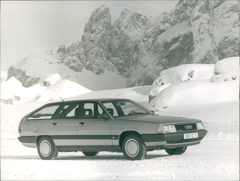 1988 Audi 100 Avant Quattro - Vintage Photograph