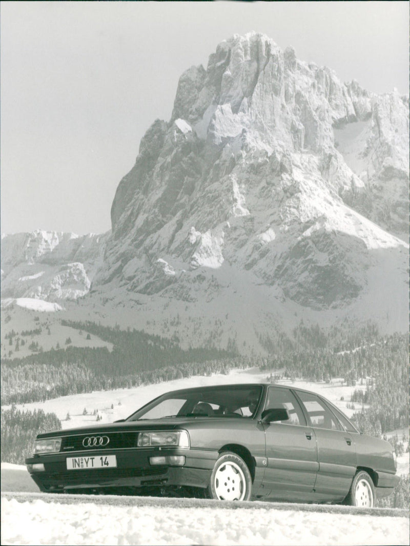 1988 Audi 200 Quattro - Vintage Photograph