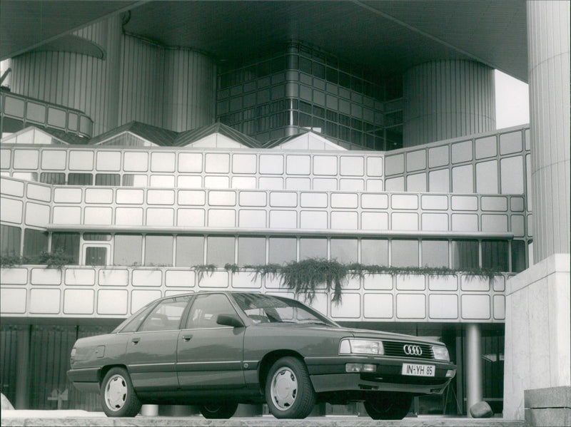 1988 Audi 200 Turbo - Vintage Photograph